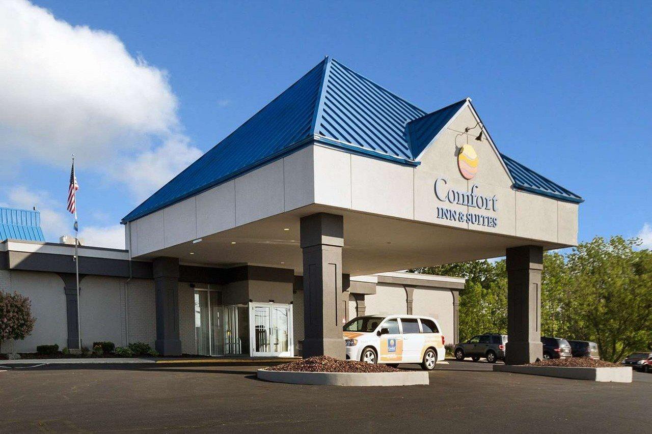 Comfort Inn & Suites Airport 锡拉丘 外观 照片