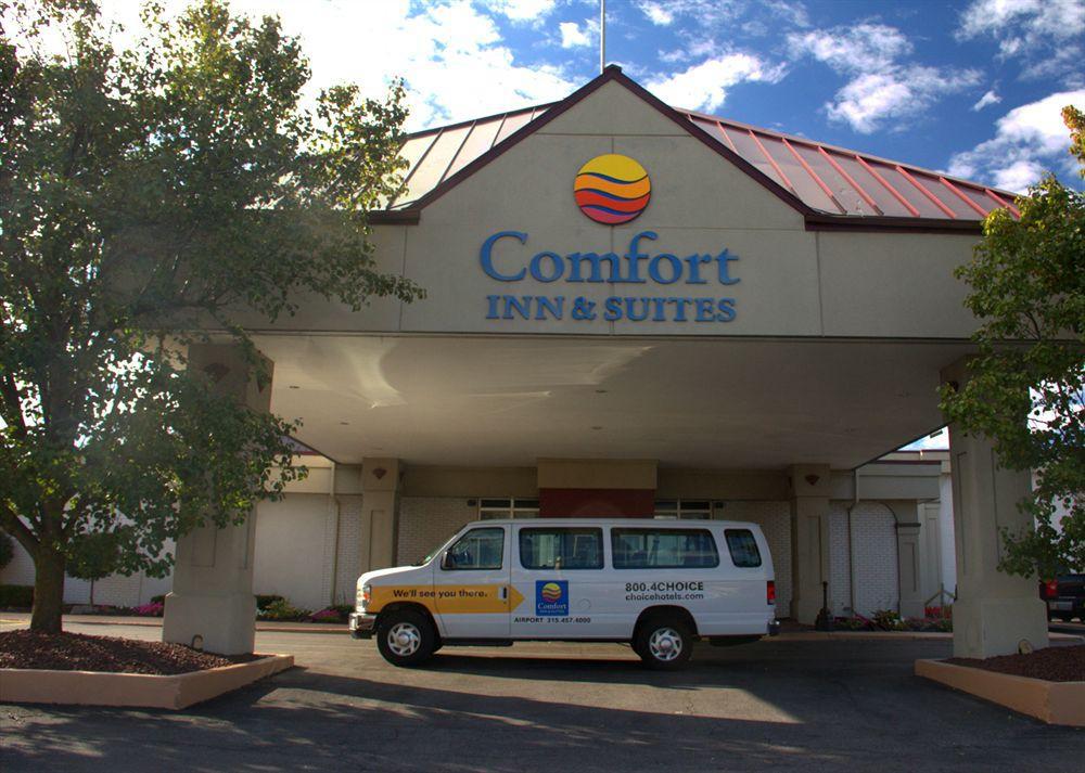 Comfort Inn & Suites Airport 锡拉丘 外观 照片