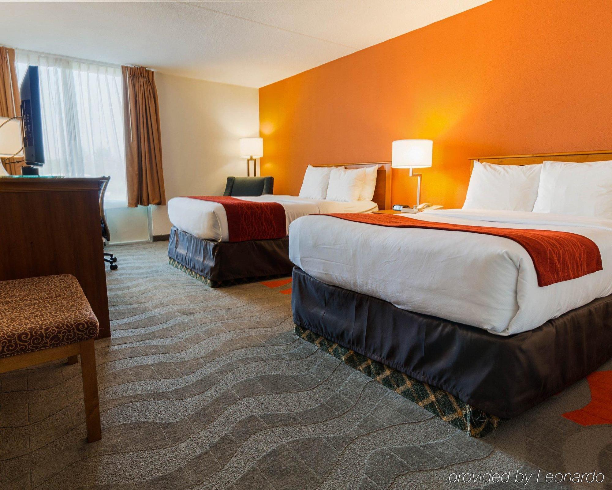 Comfort Inn & Suites Airport 锡拉丘 外观 照片