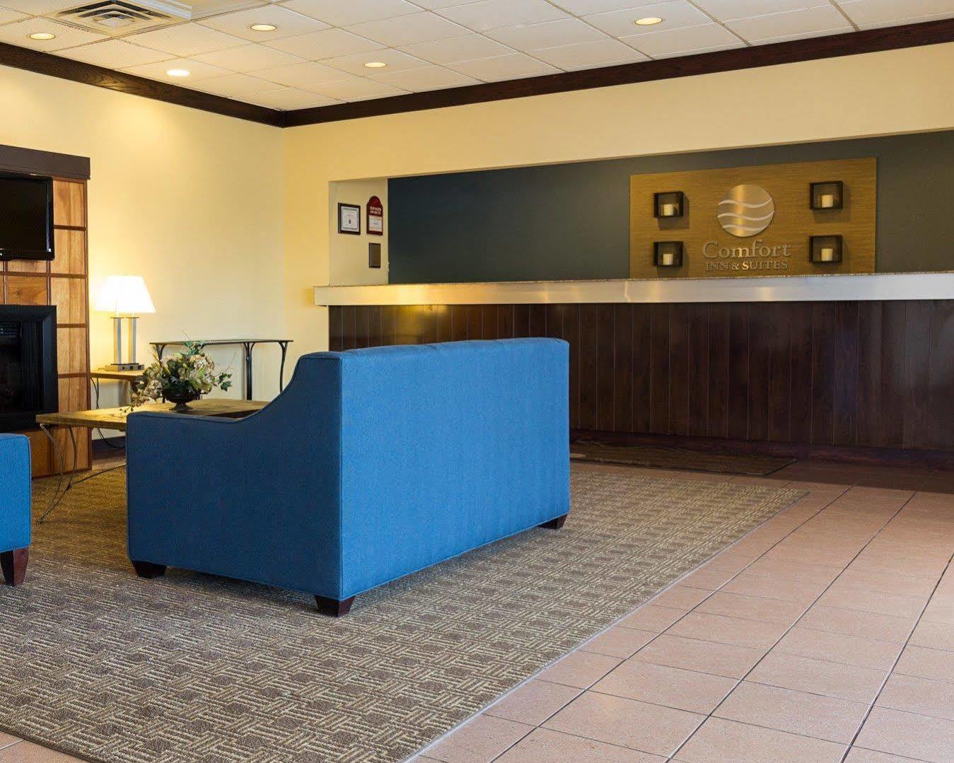 Comfort Inn & Suites Airport 锡拉丘 外观 照片